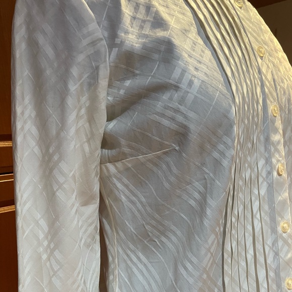 Burberry
Basic Button-Down Blouse - Picture 4 of 15